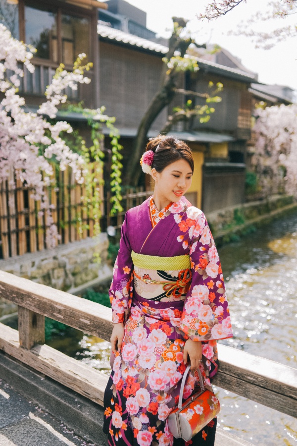 Japan Kyoto Pre-Wedding Photoshoot At Gion District And Nara Deer Park  by Kinosaki  on OneThreeOneFour 11