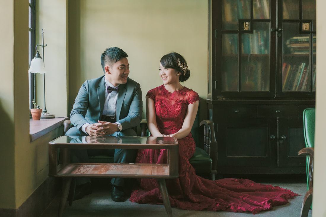 Taiwan Outdoor Pre-Wedding Photoshoot At Traditional Tainan Streets  by Star  on OneThreeOneFour 0