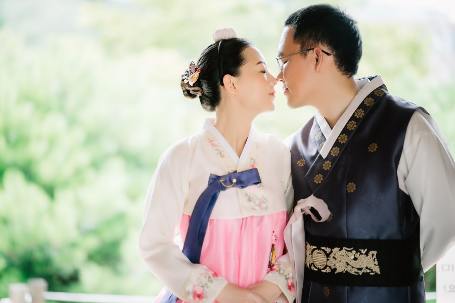 J&T: Namsangol Hanok Village hanbok pre-weddding photoshoot by Jungyeol on OneThreeOneFour 17