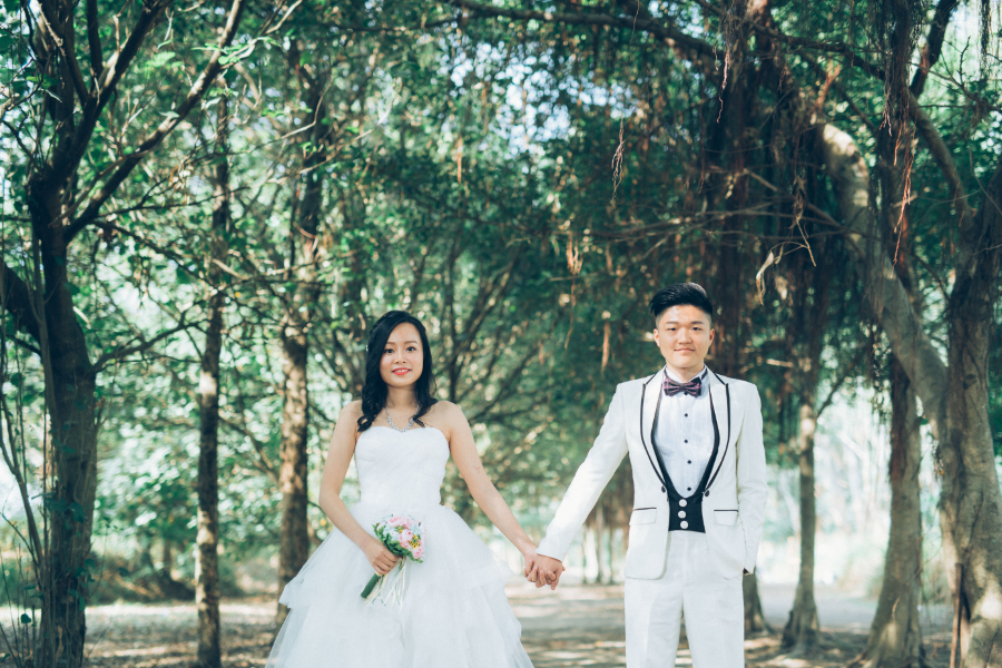 Hong Kong Outdoor Pre-Wedding Photoshoot At The Peak, Nam Sang Wai, Central by Felix on OneThreeOneFour 0