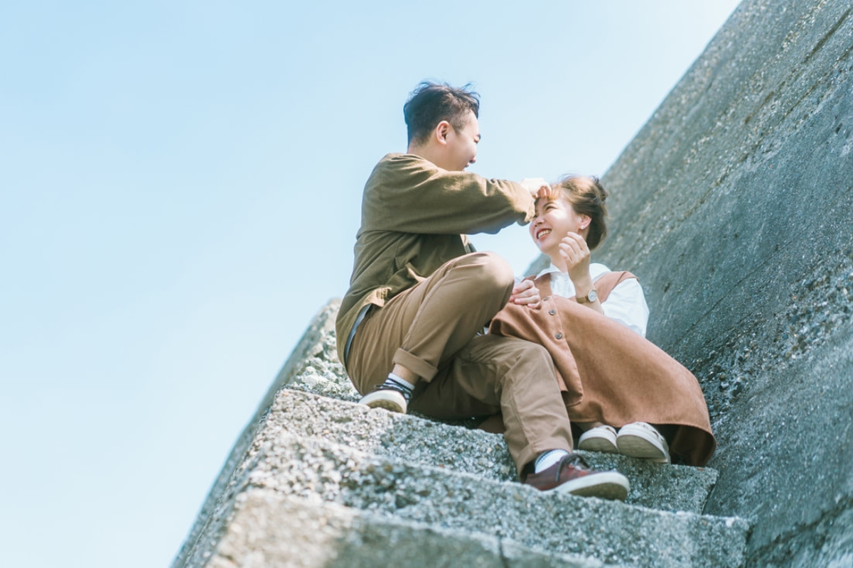 Taiwan Pre-Wedding Photoshoot Ferry Ride Pier Old Town Sea Beach by  on OneThreeOneFour 9