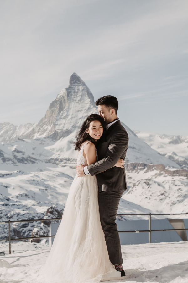 瑞士婚紗攝影 － 雪山，策馬特，馬特洪峰 by Tamara on OneThreeOneFour 5