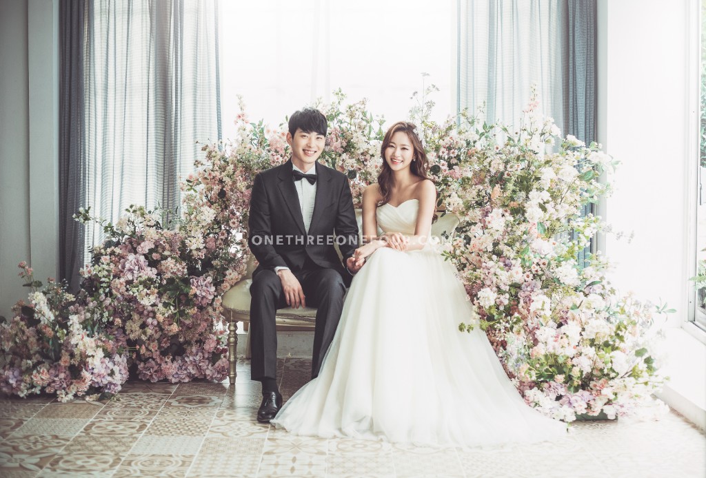 Korean Studio Pre-Wedding Photography: 2017 ePhoto Essay Studio Collection by ePhoto Essay Studio on OneThreeOneFour 13