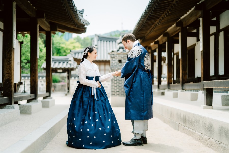 B&J: Hanbok pre-wedding at Namsangol Hanok Village in Seoul by Jungyeol on OneThreeOneFour 9