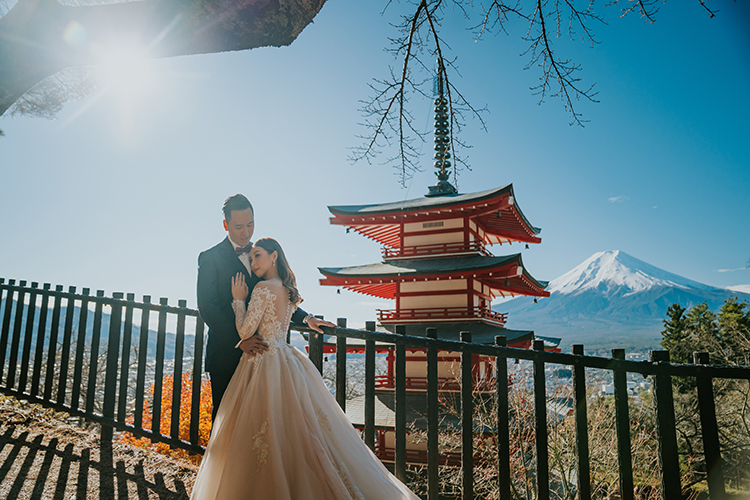 tina yong tokyo japan wedding photoshoot mt fuji chureito pagoda