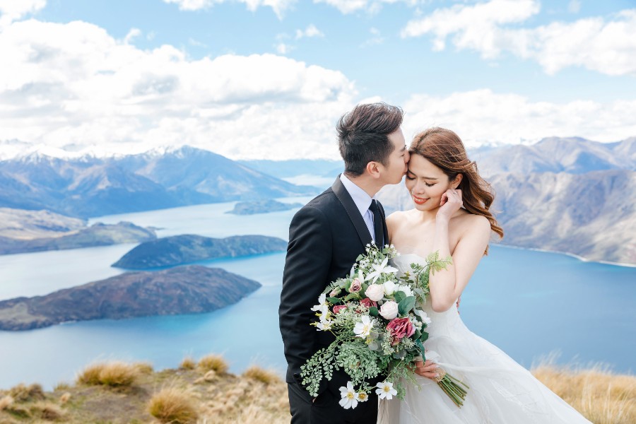 N&J: 2-days pre-wedding photoshoot with Singaporean couple in New Zealand - cherry blossoms, Coromandel Peak, glaciers by Felix on OneThreeOneFour 6