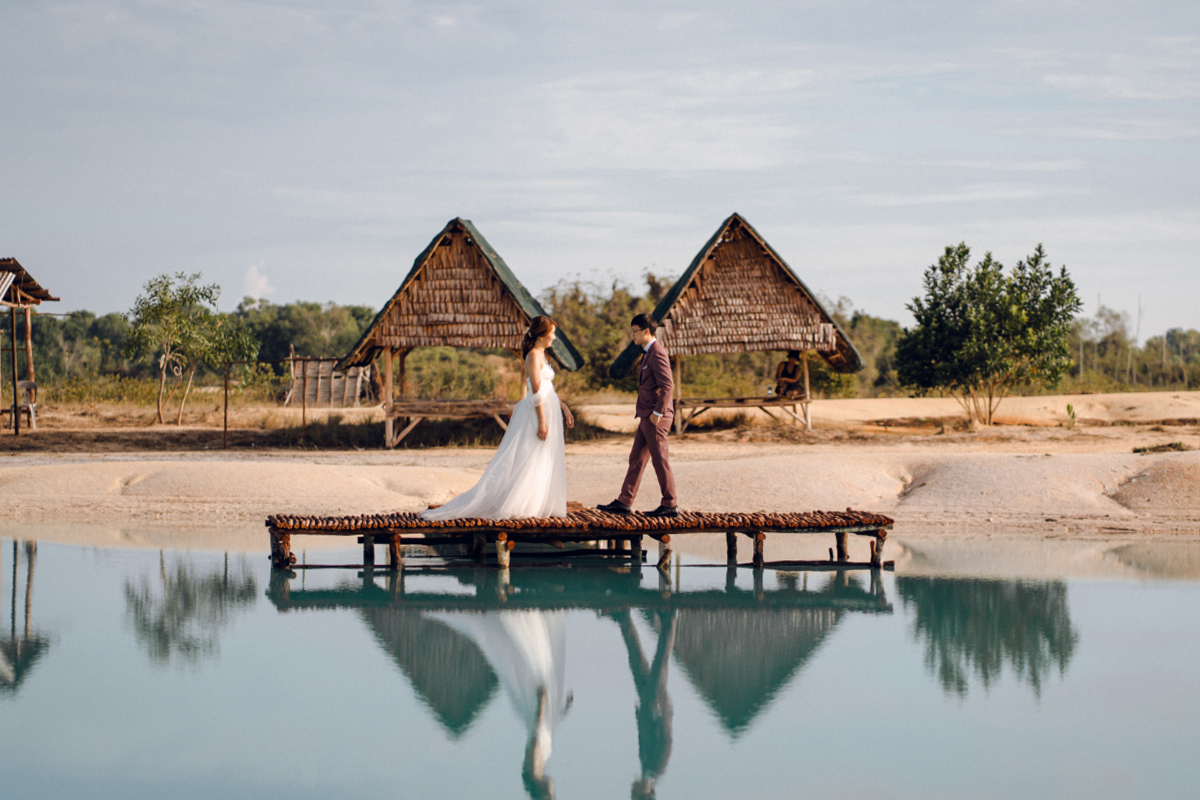 Bintan Pre-Wedding Photoshoot: Chen Yu & Yu Xuan’s Romantic Shoot at Blue Lake, Sand Dunes & ANMON Resort by HS on OneThreeOneFour 21