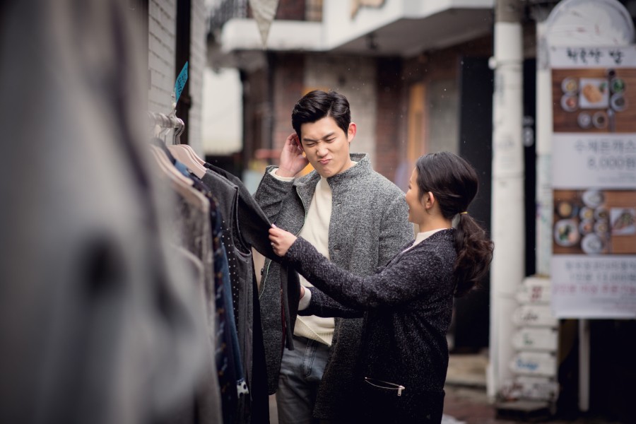 LL&ZY: Magical pre-wedding in Seoul at Haneul Park, National Folk Museum and Samcheong-dong by Junghoon on OneThreeOneFour 24