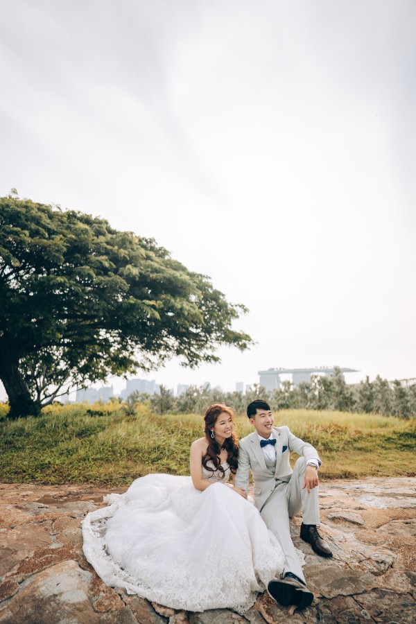 B&LY: Fort Canning, beach and Marina Bay Sands pre-wedding by Michael on OneThreeOneFour 18