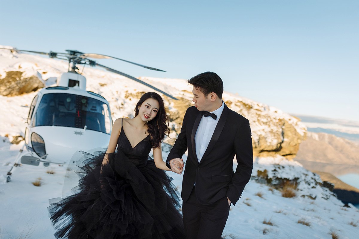 Dreamy Winter Pre-Wedding Photoshoot with Snow Mountains and Glaciers by Fei on OneThreeOneFour 20
