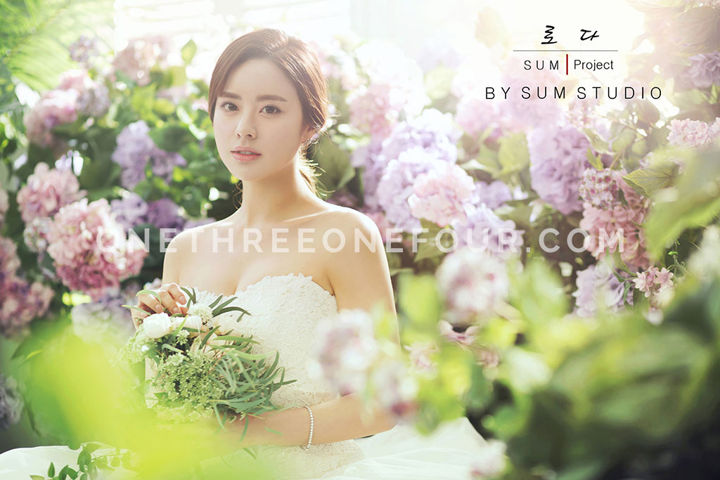 Korean Wedding Photos: Indoor Set (NEW) by SUM Studio on OneThreeOneFour 8