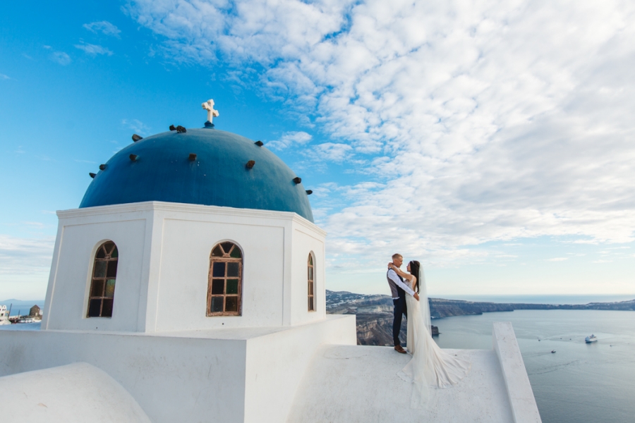 Santorini Couple Elopement And Engagement Photoshoot  by Nabi on OneThreeOneFour 11