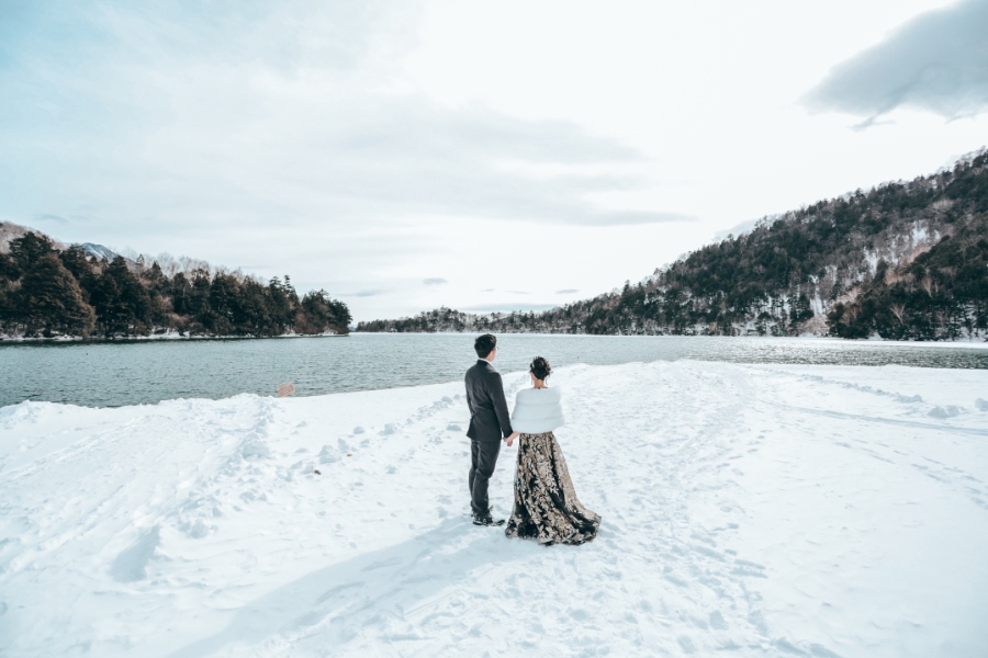 R&B: Tokyo Winter Pre-wedding Photoshoot at Snow-covered Nikko by Ghita on OneThreeOneFour 7