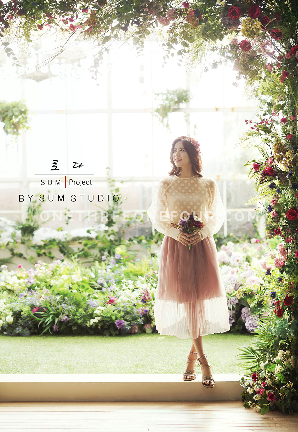 Korean Wedding Photos: Indoor Set (NEW) by SUM Studio on OneThreeOneFour 19