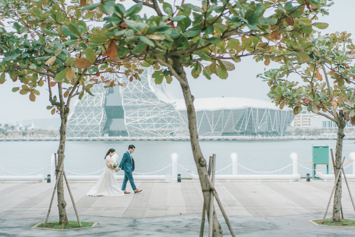 Taiwan Pre-Wedding Photoshoot Waterfront Cafe Streets Playground by  on OneThreeOneFour 0