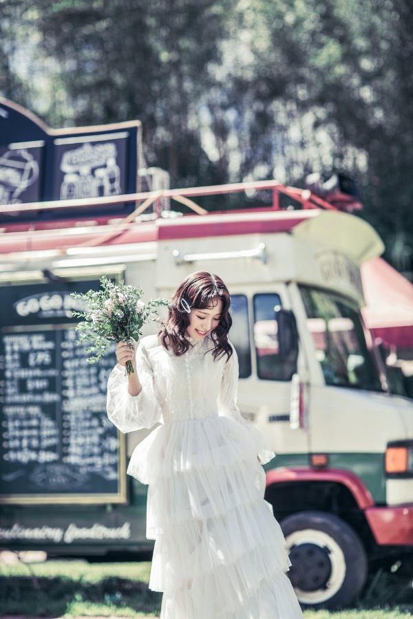 Taiwan Casual Unorthodox Modern Prewedding Photoshoot near Food Truck and Fields by Doukou on OneThreeOneFour 4