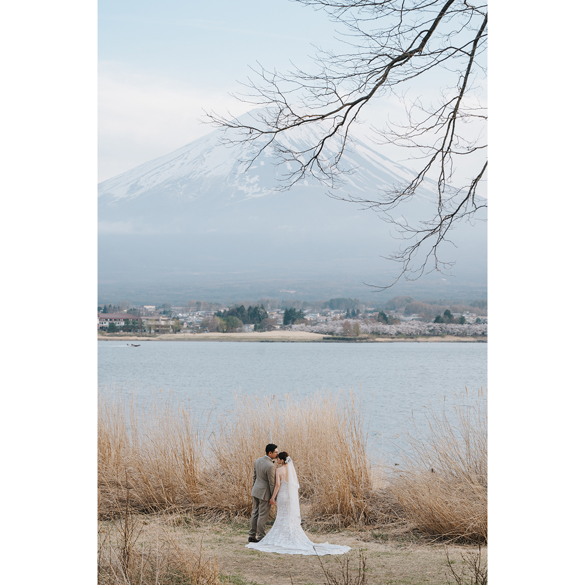 Sakura Prewedding Photoshoot Amidst Mt. Fuji and Tokyo's Full Bloom by Dahe on OneThreeOneFour 27