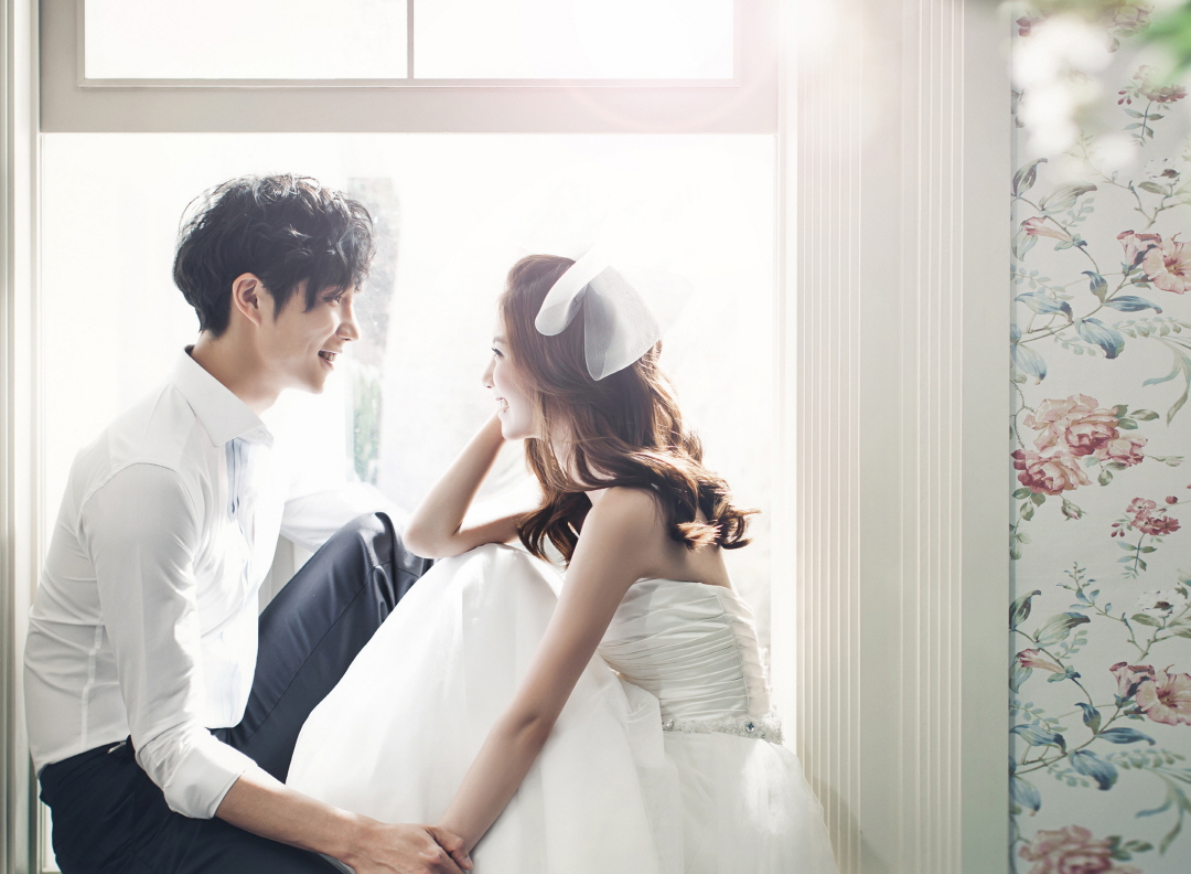 Korea Pre-Wedding Studio Photography 2016 Sample by May Studio on OneThreeOneFour 9