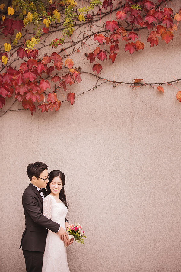 Korea Autumn Pre-Wedding Photoshoot At Seonyudo Park And Hanuel Park  by Junghoon  on OneThreeOneFour 8