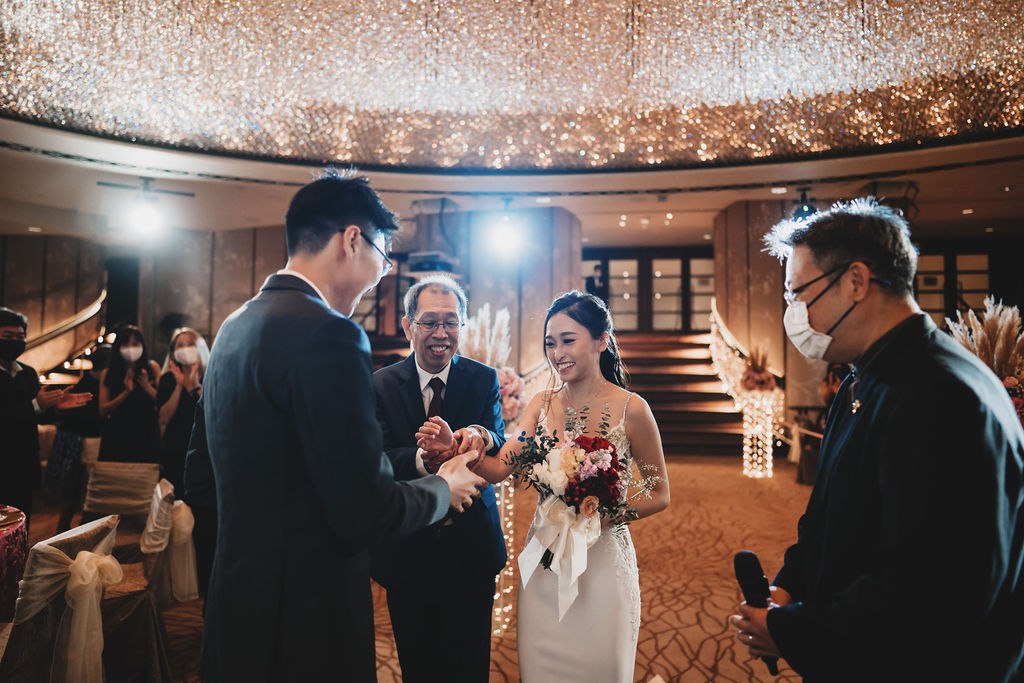 The Fullerton Hotel Wedding Dinner Photography by Michael on OneThreeOneFour 76
