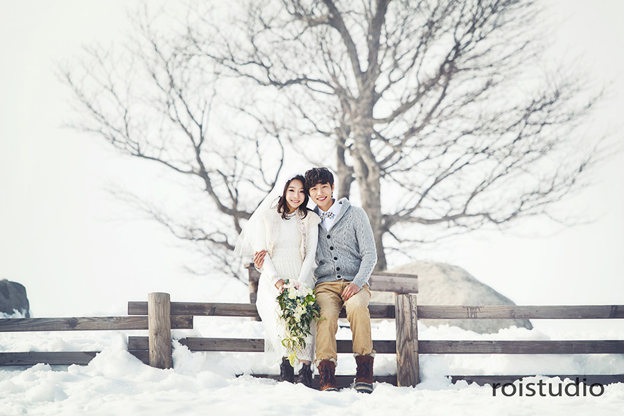 Gangwon-do Winter Korean Wedding Photography by Roi Studio on OneThreeOneFour 26