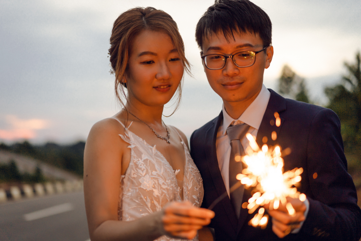 Bintan Pre-Wedding Photoshoot: Chen Yu & Yu Xuan’s Romantic Shoot at Blue Lake, Sand Dunes & ANMON Resort by HS on OneThreeOneFour 6