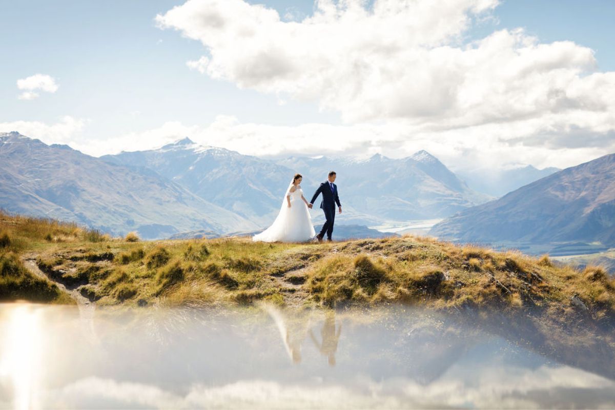 新西蘭婚纱拍攝 - 在科羅曼德峯、斯基珀斯峽谷和夏日羽扇豆的特卡波湖 by Fei on OneThreeOneFour 0