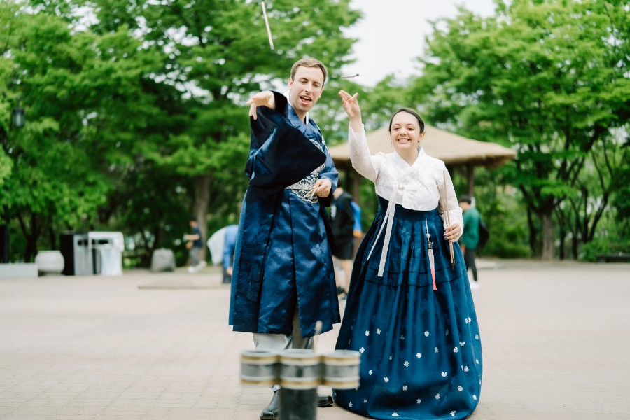 B&J: Hanbok pre-wedding at Namsangol Hanok Village in Seoul by Jungyeol on OneThreeOneFour 5