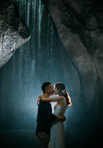 Bali Pre-Wedding Photoshoot At Kintamani And Cepung Waterfall 