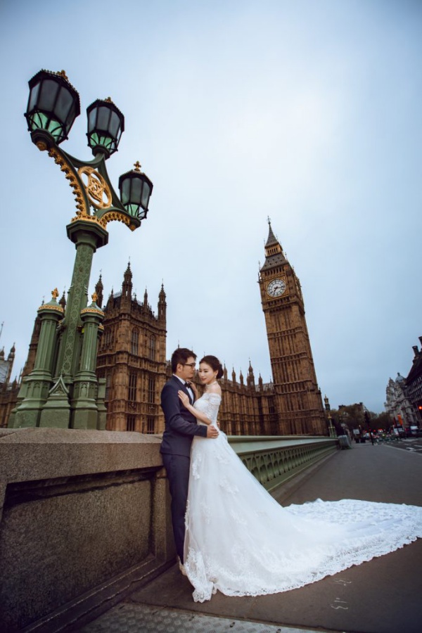 London Pre-Wedding Photoshoot At Big Ben And Westminster Abbey  by Dom on OneThreeOneFour 6