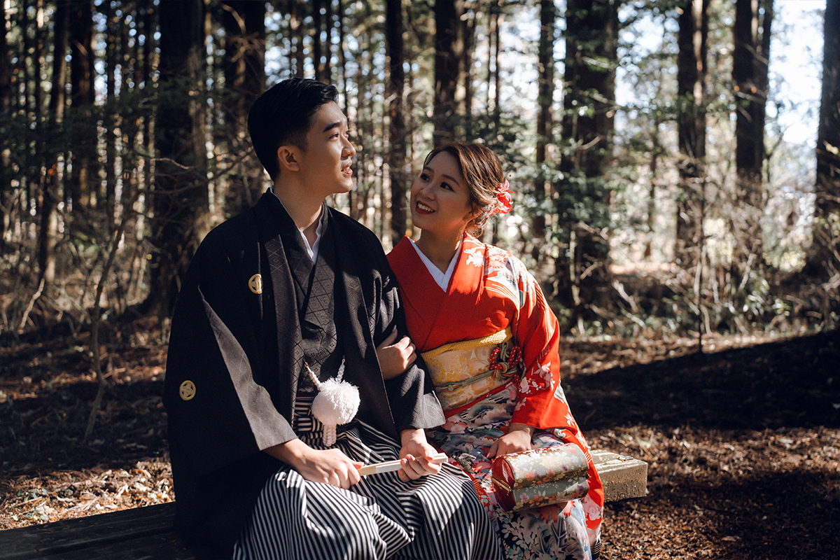 Autumn Maple Leaves Pre-Wedding Photoshoot in Mount Fuji  by Dahe on OneThreeOneFour 5