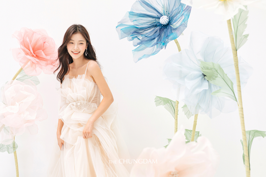 [Latest] Chungdam Studio 2023 Korean Pre-Wedding Photoshoot by Chungdam Studio on OneThreeOneFour 3
