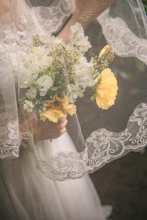 Korea Outdoor Pre-Wedding Photoshoot At Jeju Island with Buckwheat Flower and Hydrangea by Geunjoo on OneThreeOneFour 19