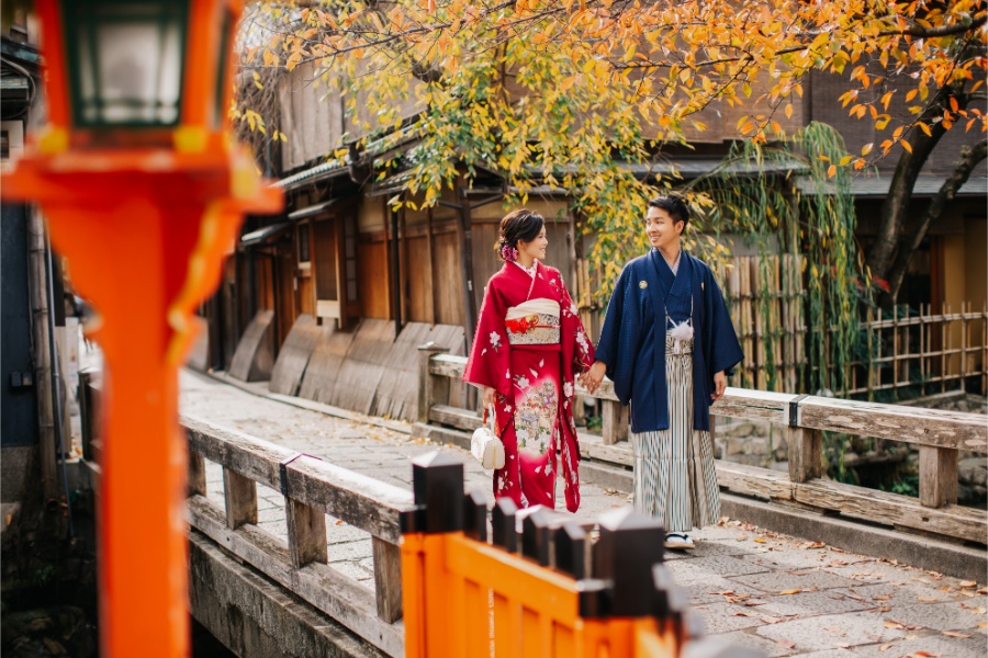 A&L: Kyoto Autumn Pre-wedding Photoshoot at Kimono Forest by Kinosaki on OneThreeOneFour 5