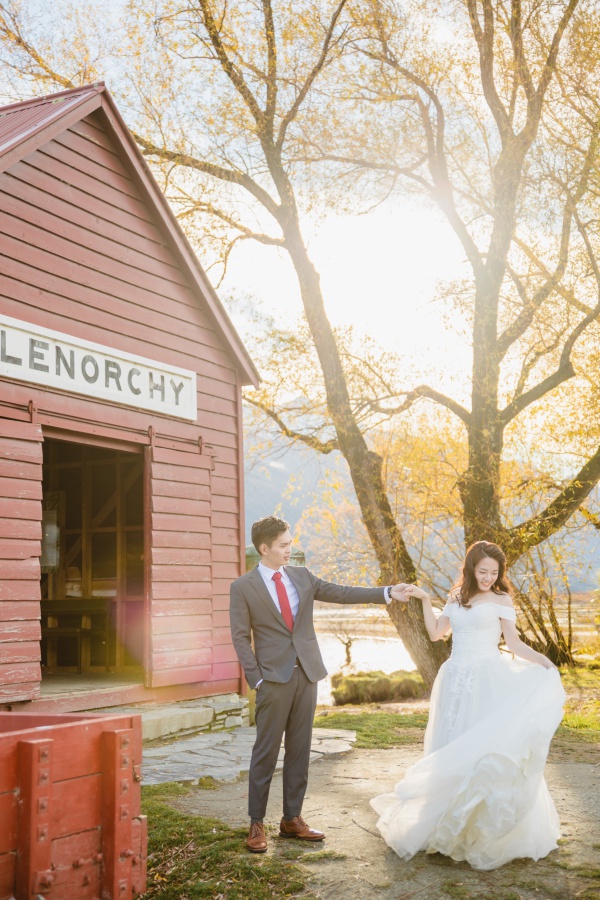 New Zealand Pre-Wedding Photoshoot At Coromandel Peak, Arrowtown And Alpaca Farm by Felix  on OneThreeOneFour 28