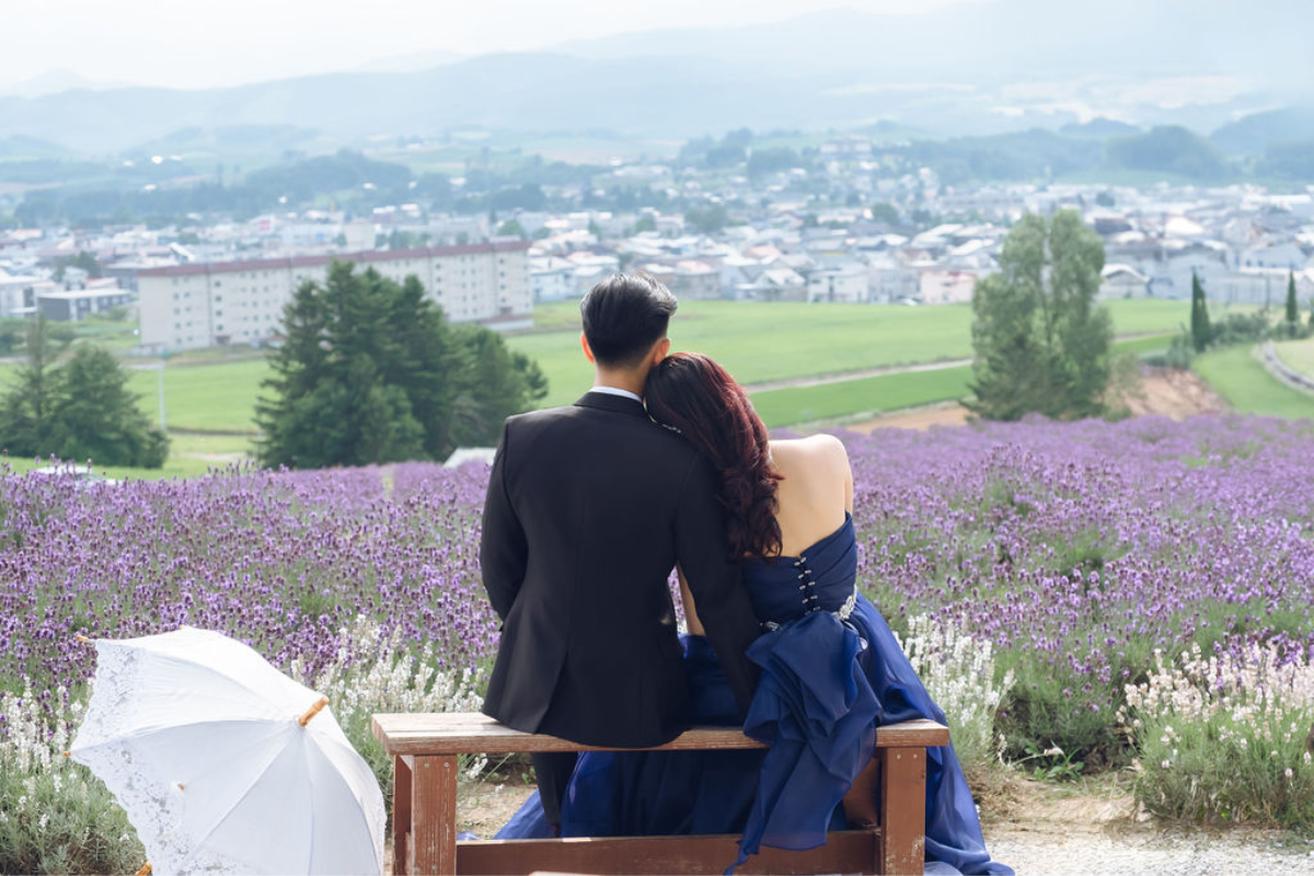 Hokkaido Prewedding Photoshoot In Summer At Blue Pond, Hinode Park Lavender And Shikisai No Oka Flower Fields by Kuma on OneThreeOneFour 25