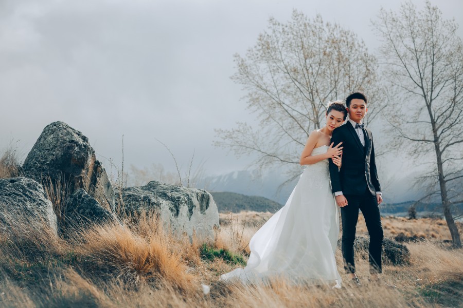 S&D: New Zealand Spring Pre-wedding Photoshoot with Alpacas and Milky Way by Xing on OneThreeOneFour 26