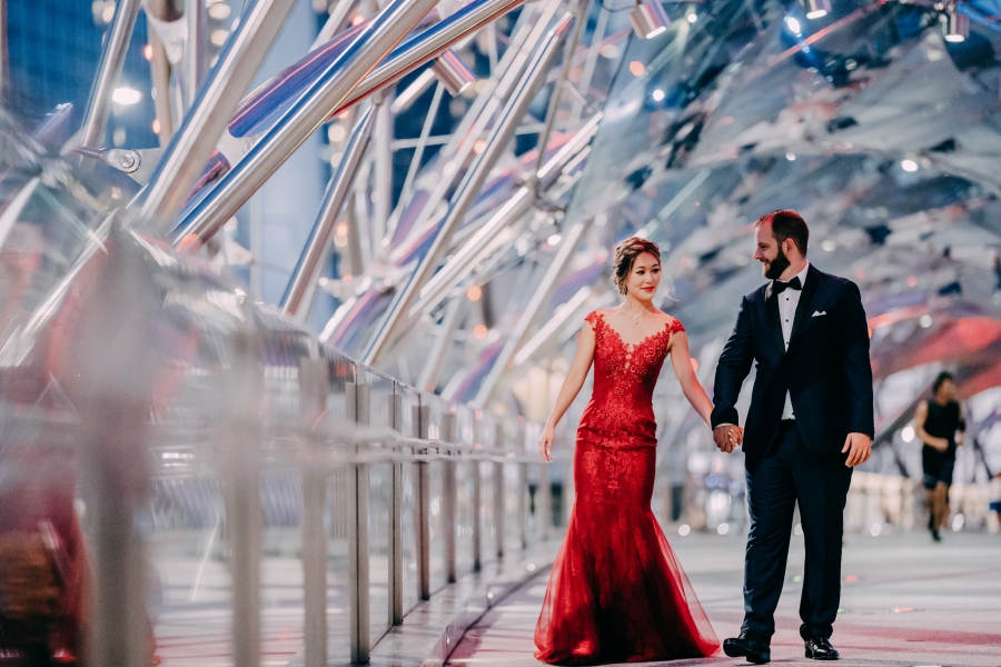 Singapore Post-Wedding Photoshoot At National Museum, Fort Canning Park and Marina Bay For American Couple  by Michael  on OneThreeOneFour 22