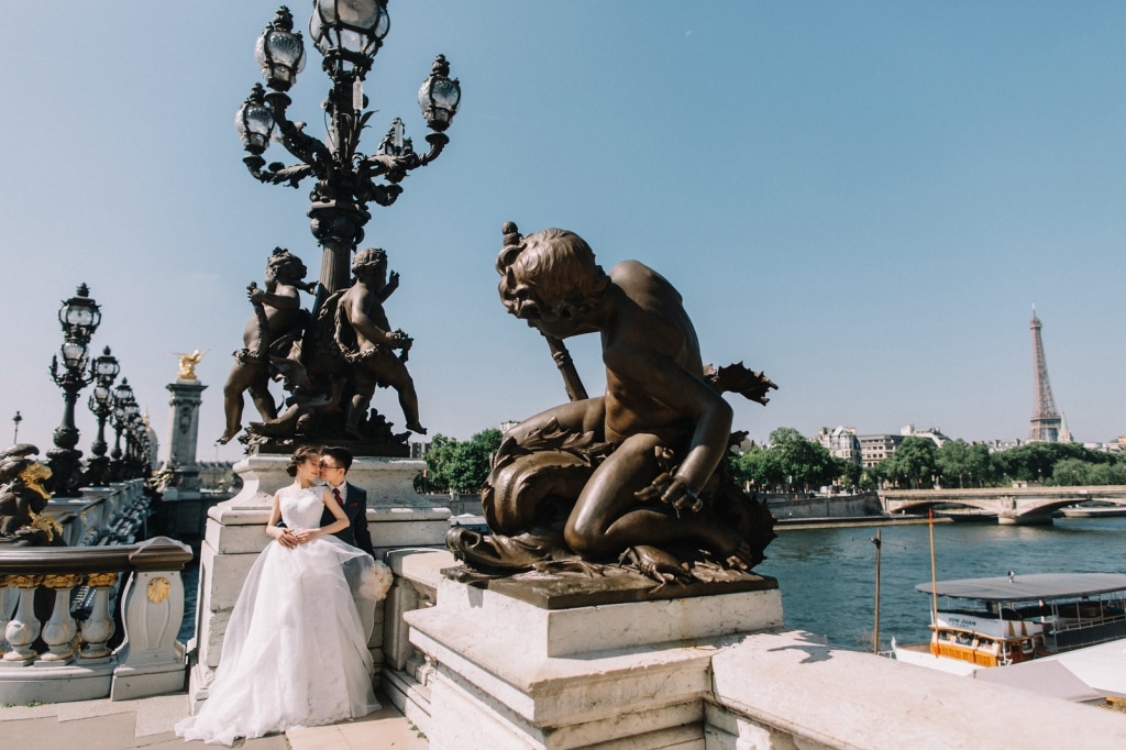 Paris Wedding Photo Session Arc de Triomphe by Vin on OneThreeOneFour 15