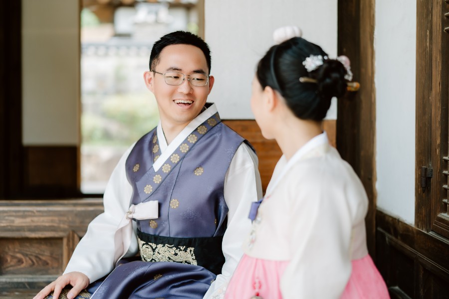 J&T: Namsangol Hanok Village hanbok pre-weddding photoshoot by Jungyeol on OneThreeOneFour 14