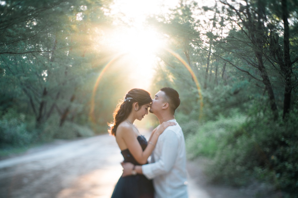 Bali Pre-Wedding Photoshoot At Kintamani And Cepung Waterfall  by Hery  on OneThreeOneFour 30