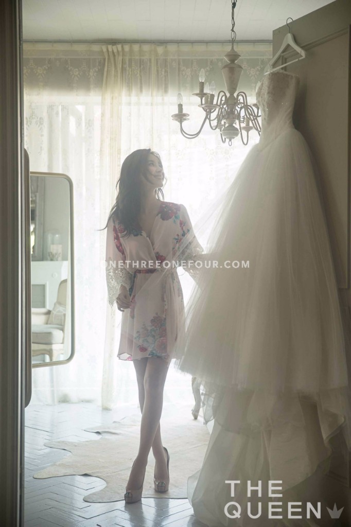 The Queen | Korean Pre-wedding Photography by RaRi Studio on OneThreeOneFour 12