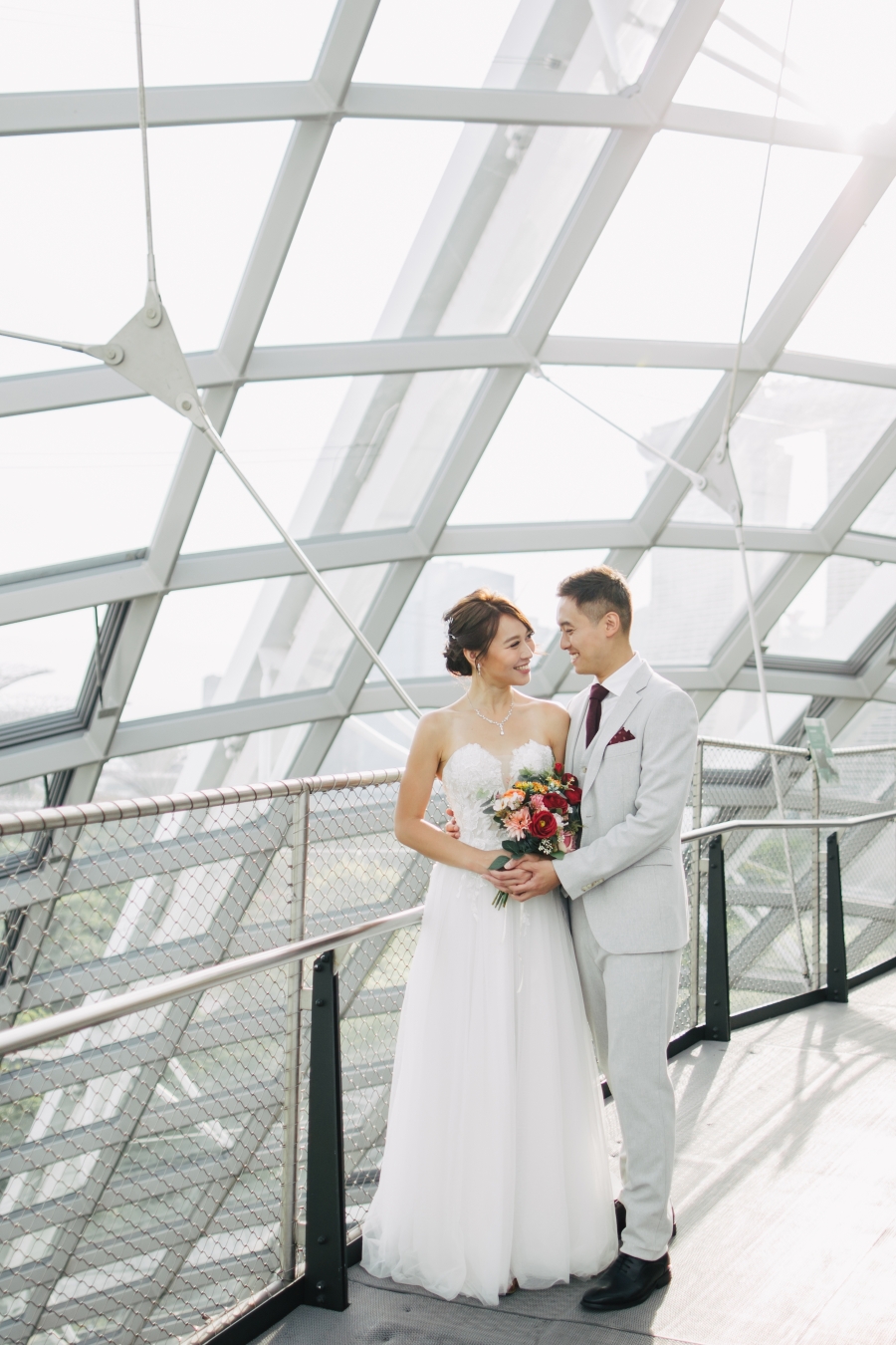 Singapore Pre-Wedding Photoshoot At Gardens By The Bay - Cloud Forest And Night Shoot At Marina Bay Sands by Cheng on OneThreeOneFour 12
