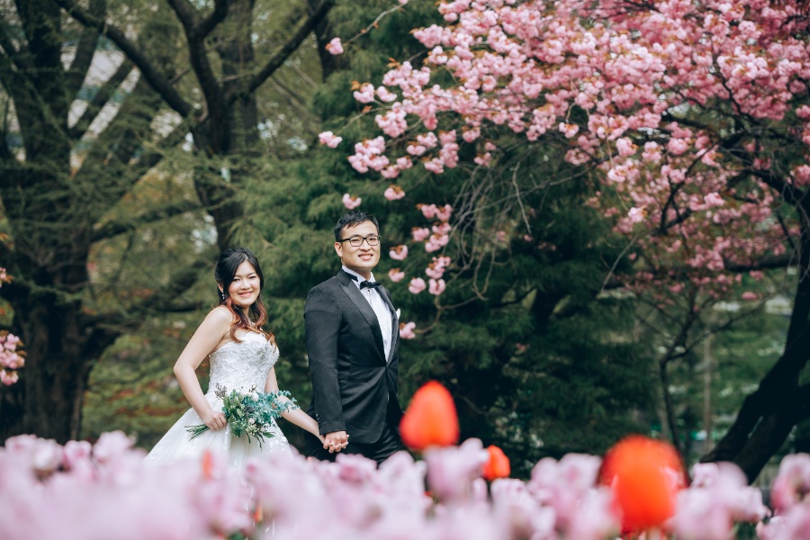 Hokkaido Pre-Wedding Photoshoot at Hokkaido Government Building & Temiya Park by Kuma on OneThreeOneFour 1