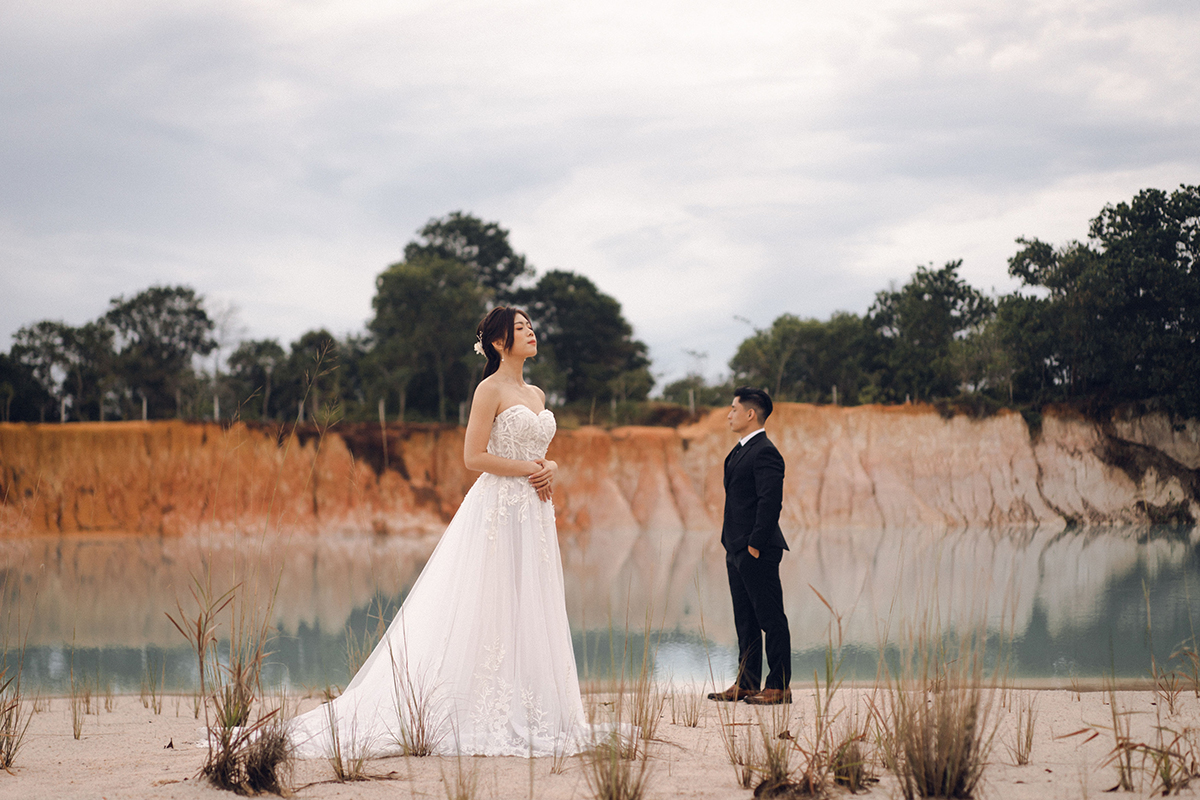 Bintan Pre-Wedding Photoshoot: Shermaine & Kai Yiong’s Adventure at Old Streets, Blue Lake, Sand Dunes & ATV Ride by HS on OneThreeOneFour 18