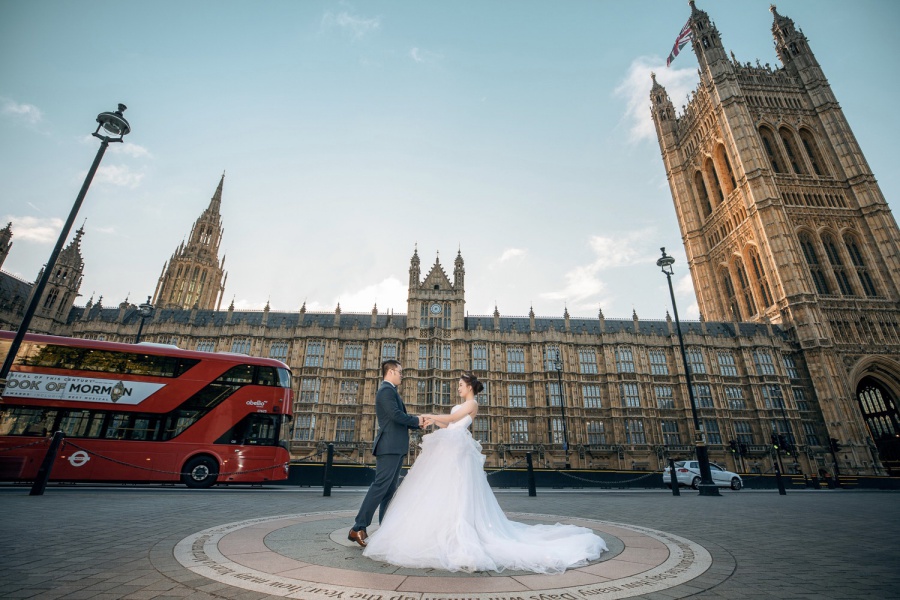 London Pre-Wedding Photoshoot At Big Ben, Westminster Abbey And Richmond Park  by Dom on OneThreeOneFour 1