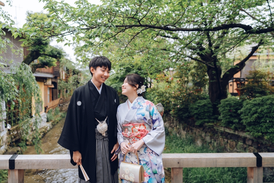 Blooms of Love: Aylsworth & Michele's Kyoto and Nara Spring Engagement by Kinosaki on OneThreeOneFour 2