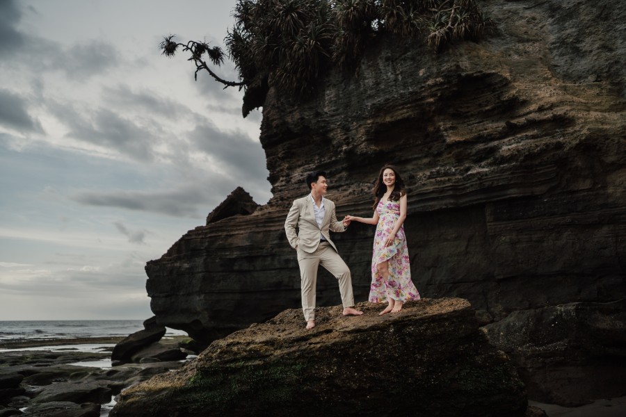 S&WJ: Bali Pre-wedding shoot at Mengening Beach and Nyanyi Beach by Hendra on OneThreeOneFour 4