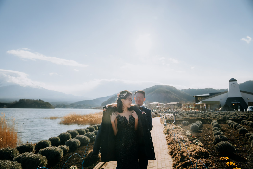 日本東京婚紗拍攝地點 - 新宿，富士山 by Ghita on OneThreeOneFour 32