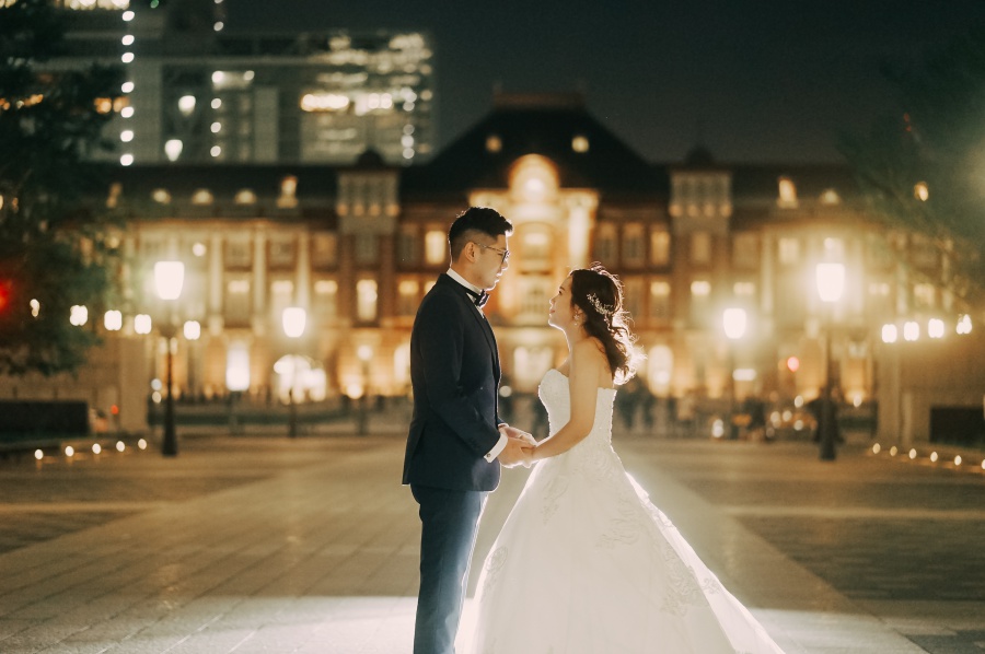Tokyo Pre-Wedding Photoshoot At Shiba Park And Tokyo Station  by Lenham on OneThreeOneFour 14
